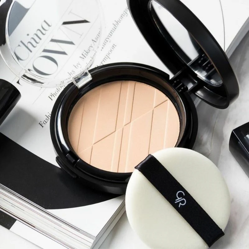 GR Longstay Matte Face Powder - Image 3